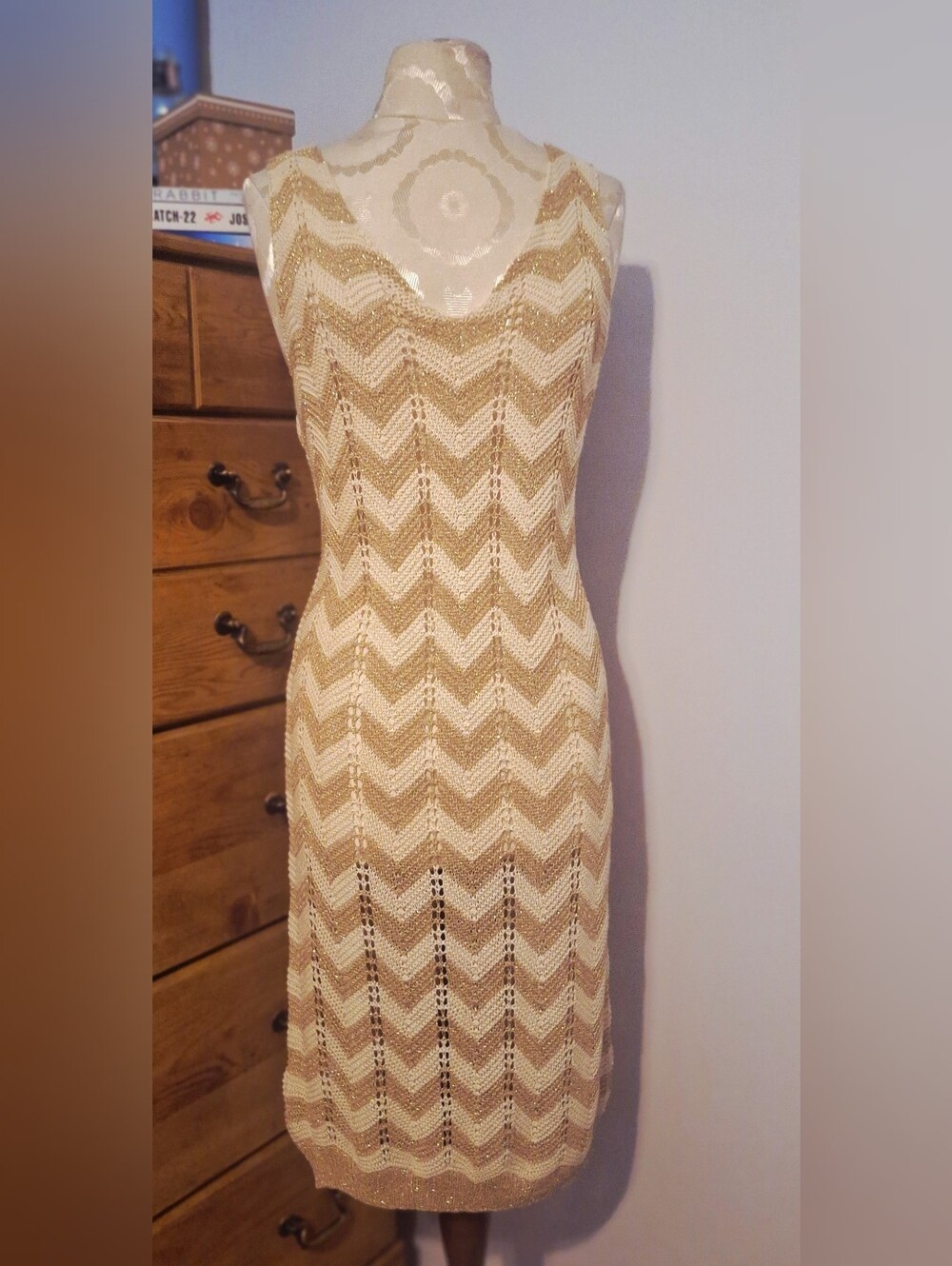 Floris Made In Italy Beige and Cream Chevron Knit Dress With Gold Thread